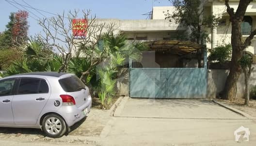 Corner House Available For Sale In Reasonable Price Corner House Available For Sale In Reasonable Price