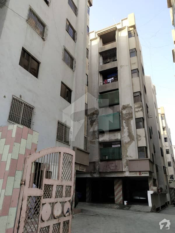 کلفٹن ۔ بلاک 1 کلفٹن کراچی میں 3 کمروں کا 6 مرلہ فلیٹ 45 ہزار میں کرایہ پر دستیاب ہے۔