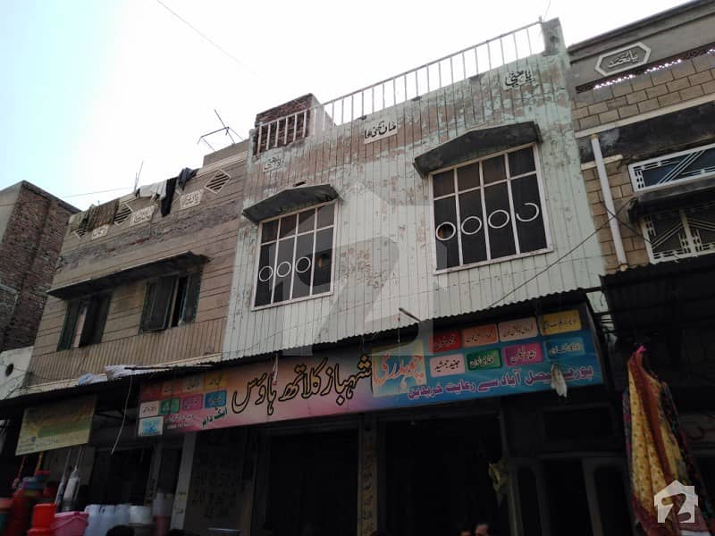 سمن آباد فیصل آباد میں 6 کمروں کا 4 مرلہ مکان 2 کروڑ میں برائے فروخت۔