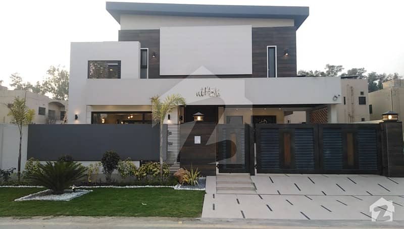 1 Kanal Beautiful House Is Available For Sale