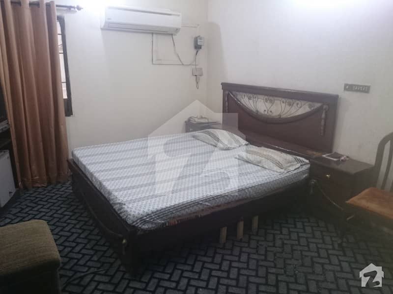 Single Furnished Room For Male Executives