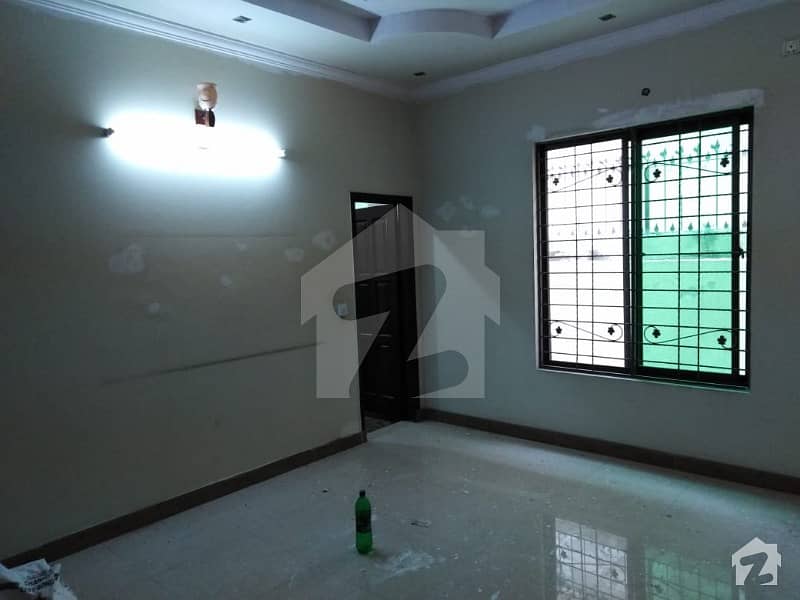 19 marla upper portion available for rent in valencia town lahore