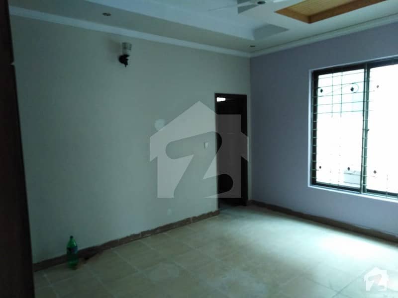 ONE KANAL UPPER PORTION AVAILABLE FOR RENT IN VALENCIA TOWN LAHORE