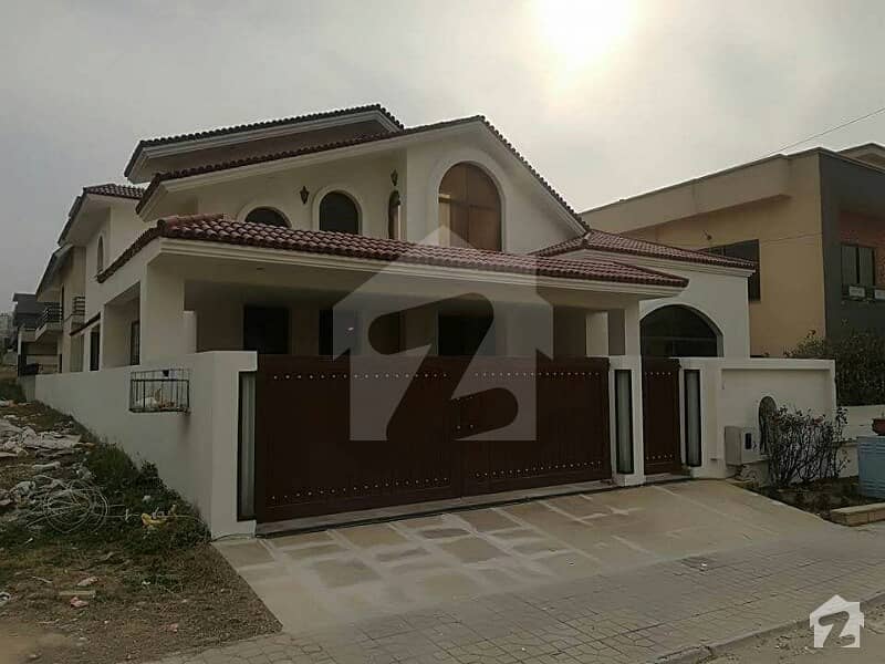 Prime Location Single Storey House For Sale