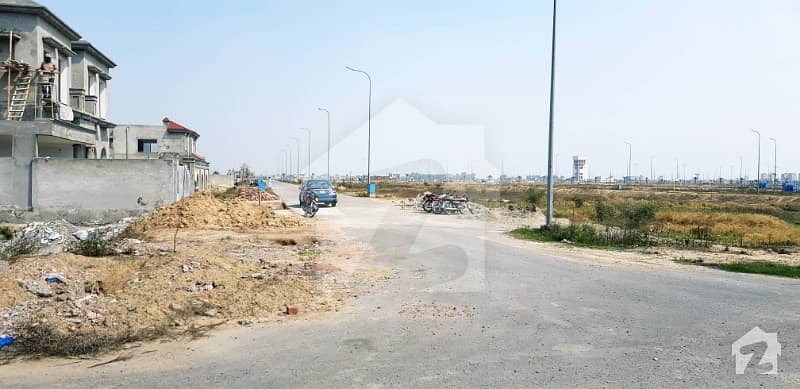 Dha Phase 8 W Block 1 Kanal Corner Plot No 735 On Prime Location For Sale