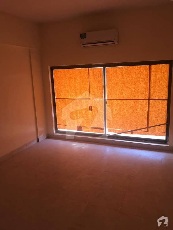 2200 Sqft Apartment For Sale