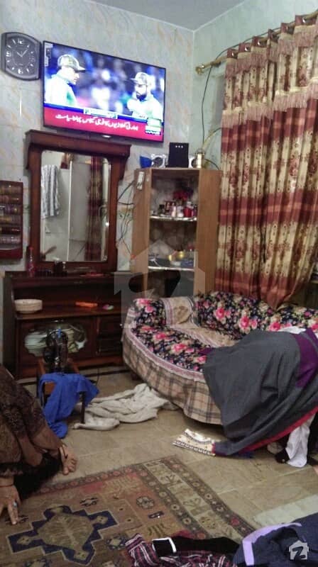 باغبانپورہ لاہور میں 7 کمروں کا 3 مرلہ مکان 85 لاکھ میں برائے فروخت۔