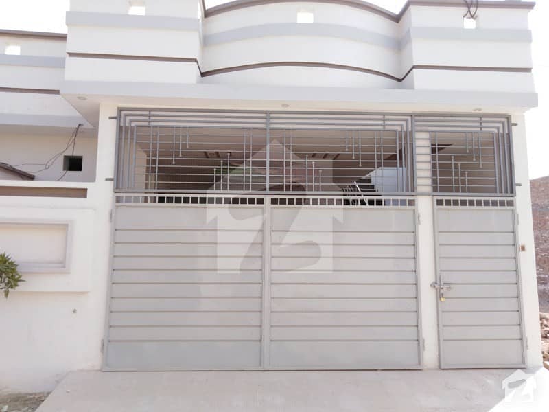 Single Storey House For Sale In Ashraf Town