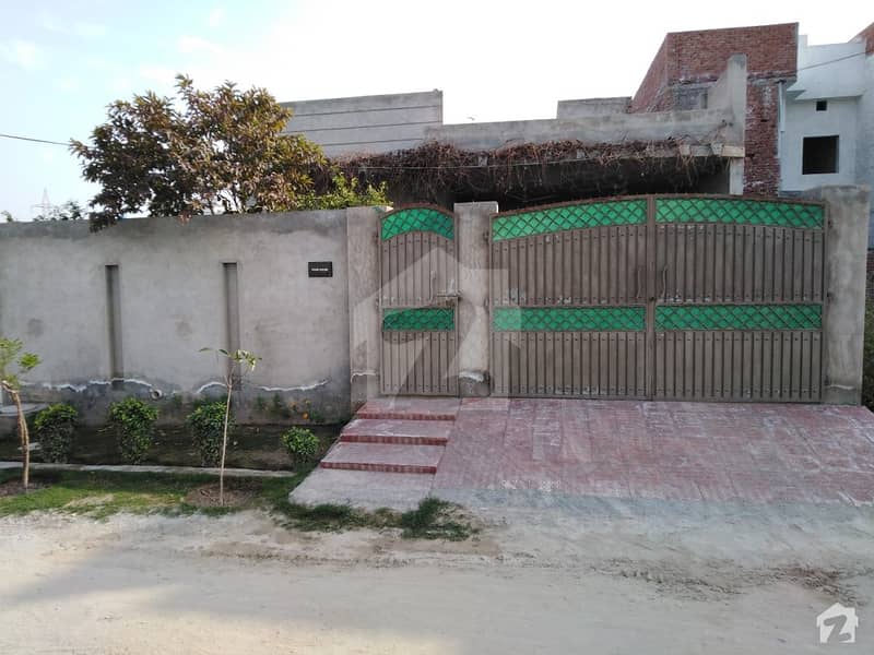 Single Storey House Is Available For Sale