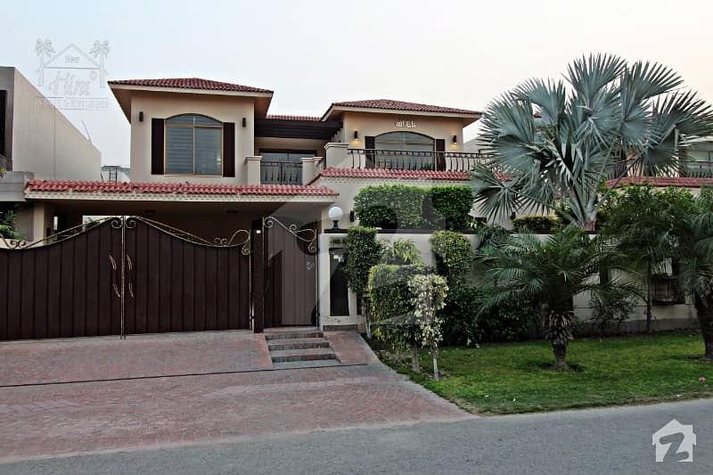 1 Kanal Designer Bungalow For Sale In Phase 5 Dha Lahore