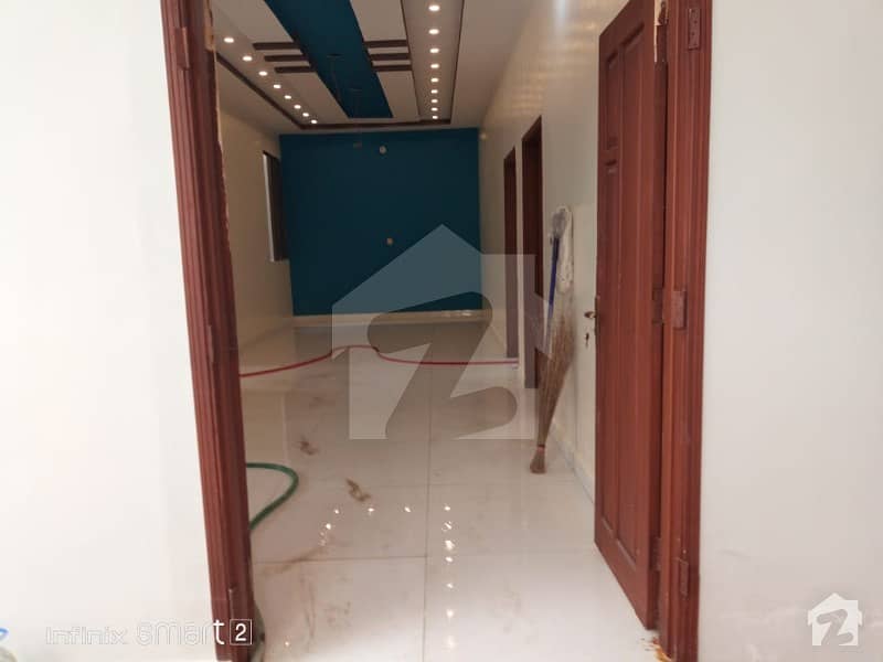 سعدی روڈ کراچی میں 3 کمروں کا 9 مرلہ مکان 1.85 کروڑ میں برائے فروخت۔