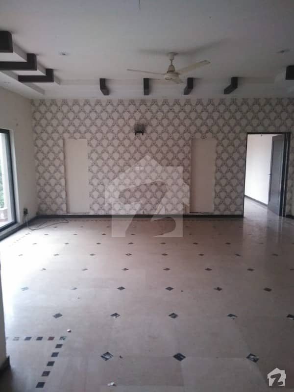 KANAL NEW  UPPER PORTION FOR RENT