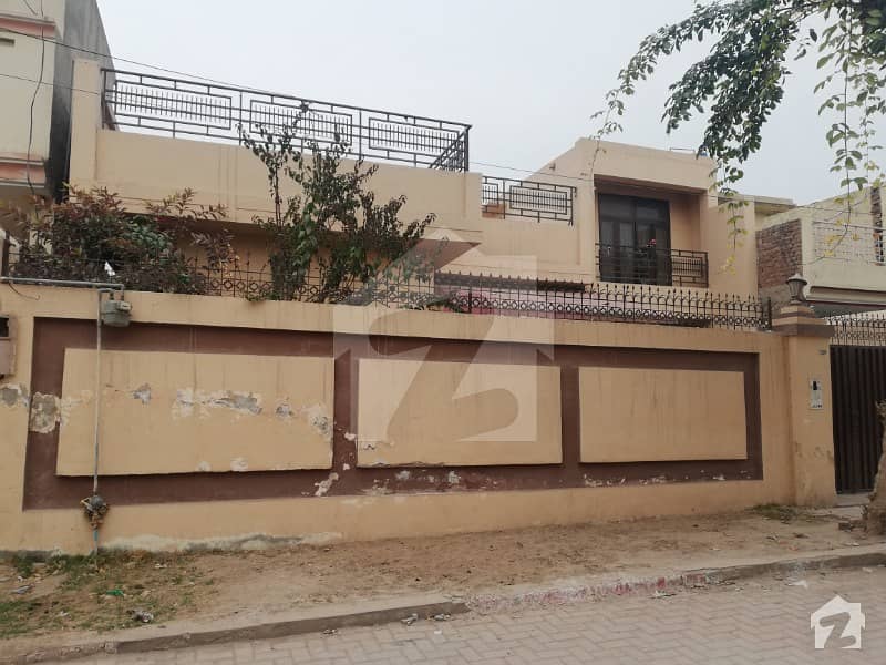 10 Marla House For Sale In Shah Rukne Alam Colony