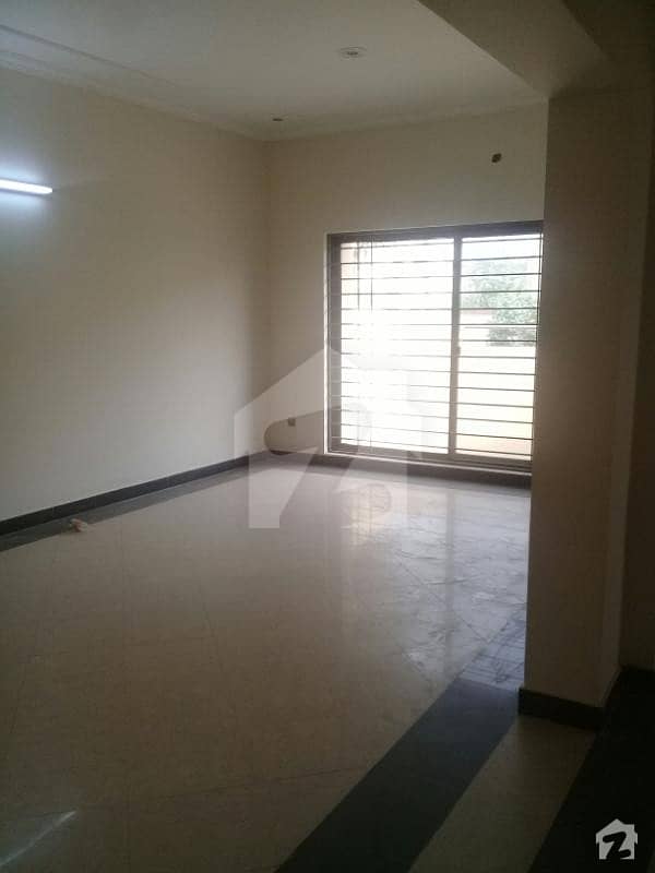 10. marla saprate interance portion for rent in Punjab society mohlanwal near to bahria town lahore