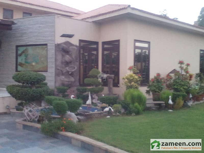 Exclusive Specious 2000 Yards Fully Furnished Single Story Bungalow For Rent - With Basement Dha Phase 5