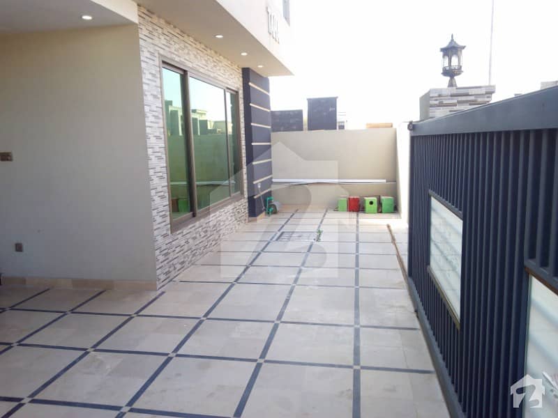 Outstanding 10marla Double Unit House For Rent