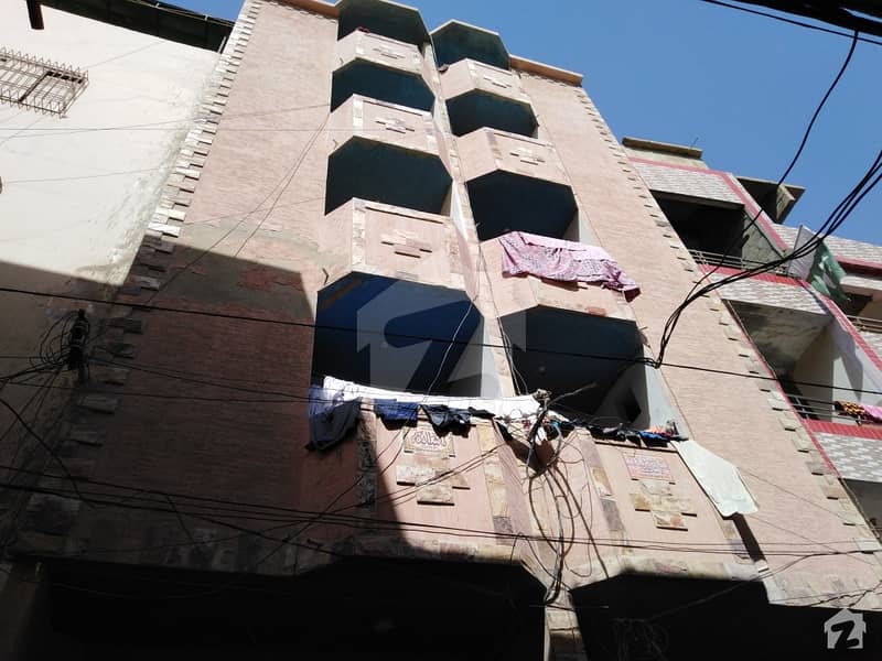 اعظم ٹاؤن کراچی میں 5 مرلہ عمارت 2 کروڑ میں برائے فروخت۔