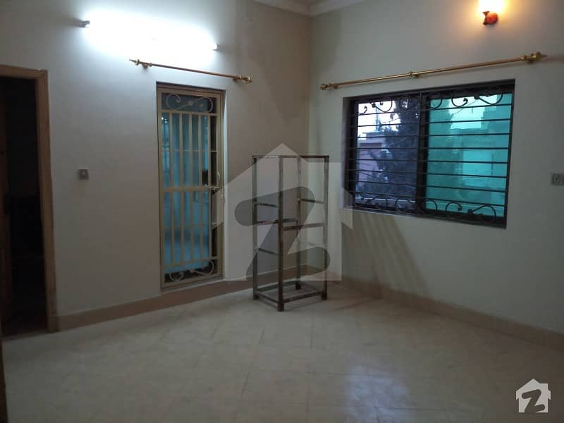 پشاور روڈ راولپنڈی میں 4 کمروں کا 7 مرلہ مکان 1.5 کروڑ میں برائے فروخت۔