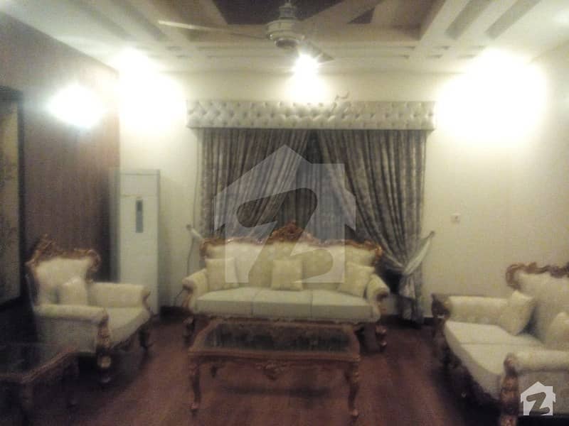 1 Kanal OUTCLASS BEAUTIFUL house in ABDALIAN SOCIETY at prime location