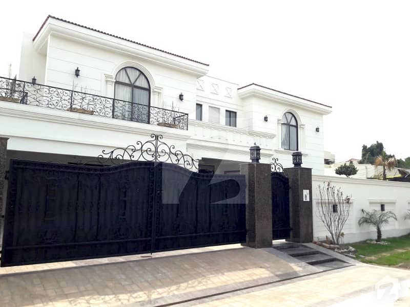 2 Kanal Fully Furnished Spectacular White House With Full Basement And Cinema Hall 2 Kanal Fully Furnished Spectacular White House With Full Basement And Cinema Hall