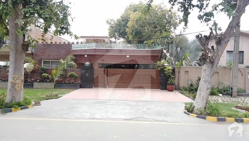 24 Marla Super Luxury Renovated Beautiful Bungalow For Sale In Lahore Cantt