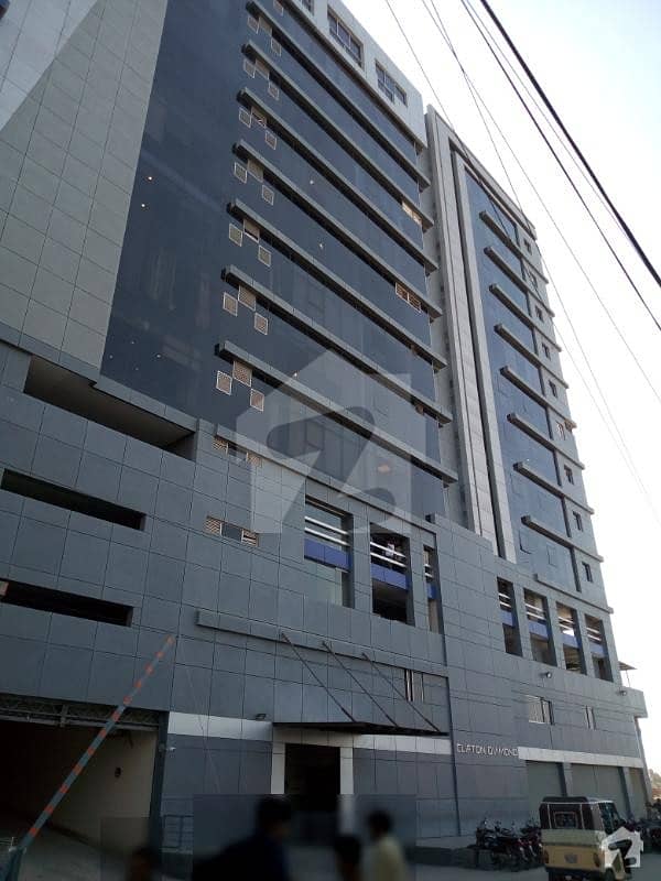 کلفٹن کراچی میں 7 مرلہ دفتر 2 لاکھ میں کرایہ پر دستیاب ہے۔