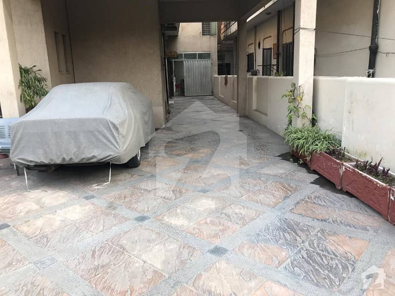 32 Marla Luxury Bungalow Available For Rent In Lahore Cantt