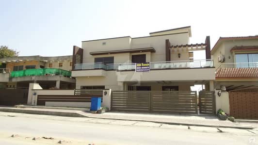 بحریہ ٹاؤن فیز 3 بحریہ ٹاؤن راولپنڈی راولپنڈی میں 6 کمروں کا 1 کنال مکان 5.49 کروڑ میں برائے فروخت۔ بحریہ ٹاؤن فیز 3 بحریہ ٹاؤن راولپنڈی راولپنڈی میں 6 کمروں کا 1 کنال مکان 5.49 کروڑ میں برائے فروخت۔