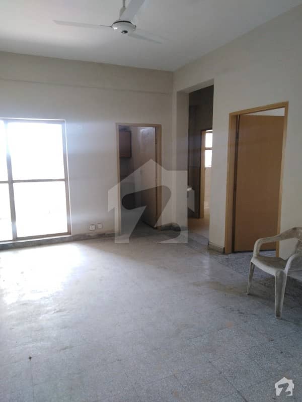 BRAND NEW FLAT AVAILABLE FOR RENT IN WAFAQI COLONY NEAR CANAL FOR FAMILY