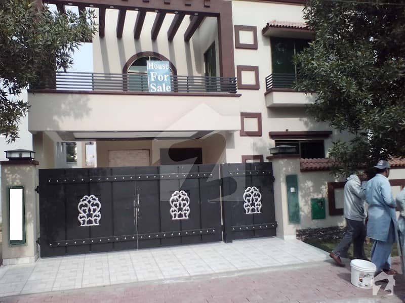 10 Marla House For Sale In Chambeli Block Bahria Town