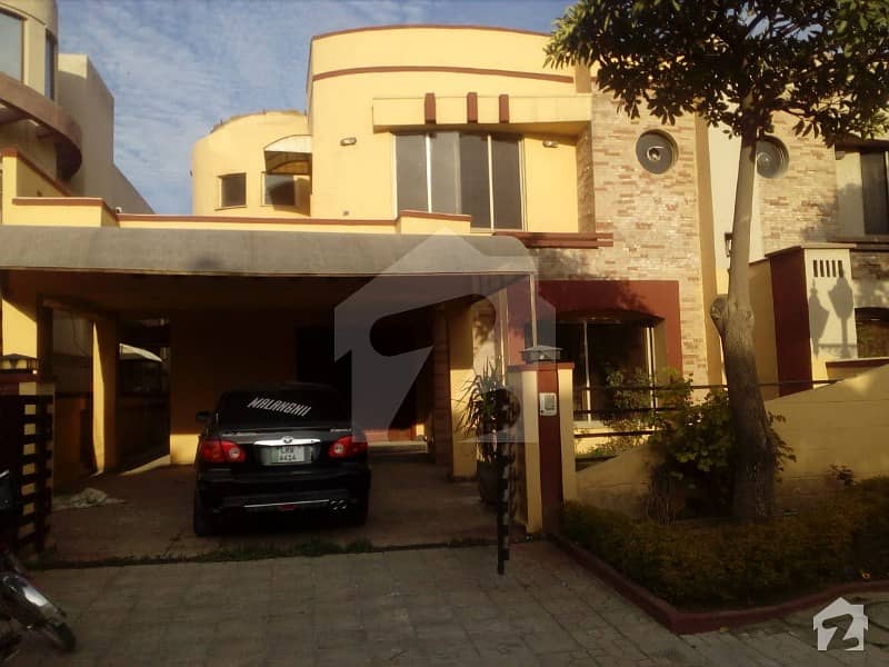 House for Sale in Bahria Town Phase 7 Safari Villas 2