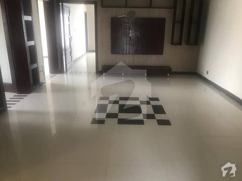10 marla brand new upper portion for rent in lake view block bahria Town Rawalpindi