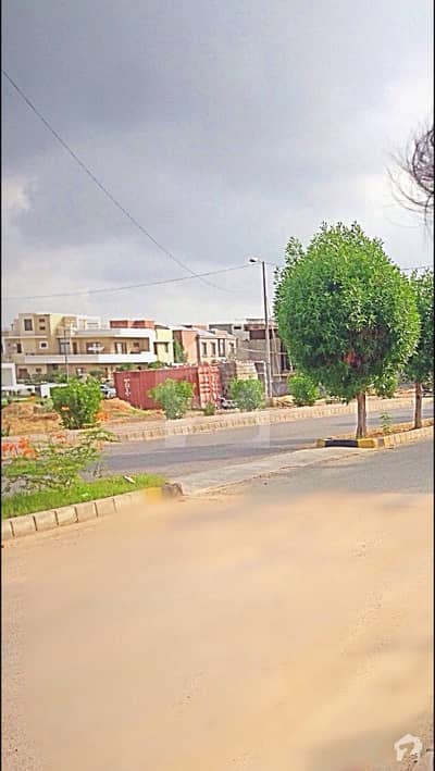 نیشنل سٹیڈیم کالونی گلشنِ اقبال ٹاؤن کراچی میں 16 مرلہ رہائشی پلاٹ 14 کروڑ میں برائے فروخت۔