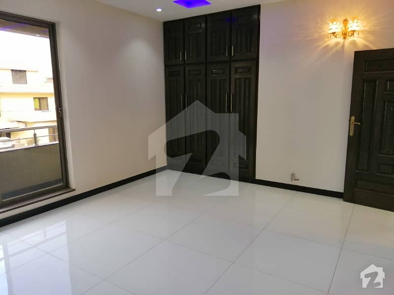 F 10 Such A Amazing Location Corner House Grand And Brand New Villa Amazing House 3 Story 7 Beds