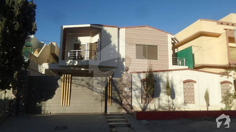 House Is Available For Sale In Jinnah Town