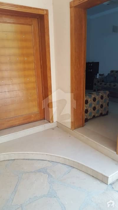 10 Marla Portion For Rent In Gulberg 3 For Family 10 Marla Portion For Rent In Gulberg 3 For Family
