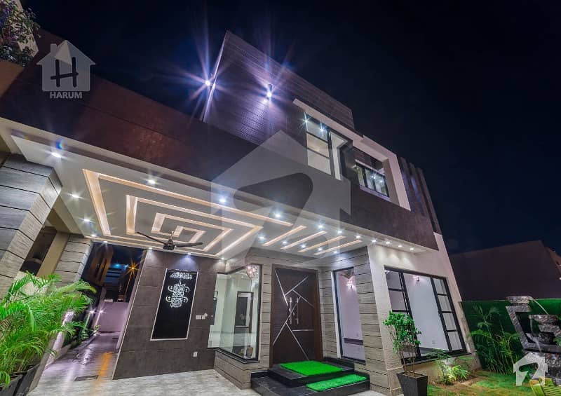 Phase 4 - 10 Marla Brand New Mazhar Munir Design Phase 4 - 10 Marla Brand New Mazhar Munir Design