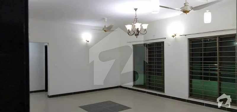 Brand New 10 Marla 3 Bedroom Apartment Front Flat In Askari 10 Near Airport