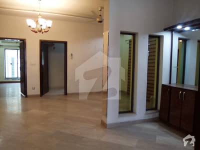 12 Marla House Facing Park For Rent In Lake City Sector M1 12 Marla House Facing Park For Rent In Lake City Sector M1