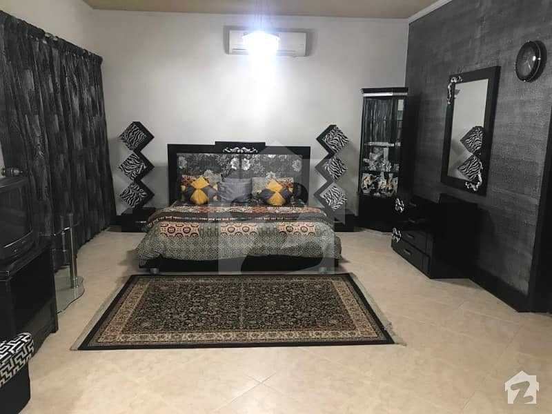 Leads Offers 2 Kanal Facing Park Bungalow Near Y Block McDonald In DHA Lahore