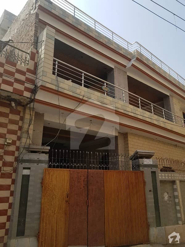 اعوان ٹاؤن لاہور میں 6 کمروں کا 10 مرلہ مکان 1.6 کروڑ میں برائے فروخت۔