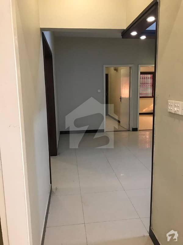 SHAHEEDEMILLAT ROAD PORTION FOR RENT 2 BED DRAWING LOUNGE KITCHEN