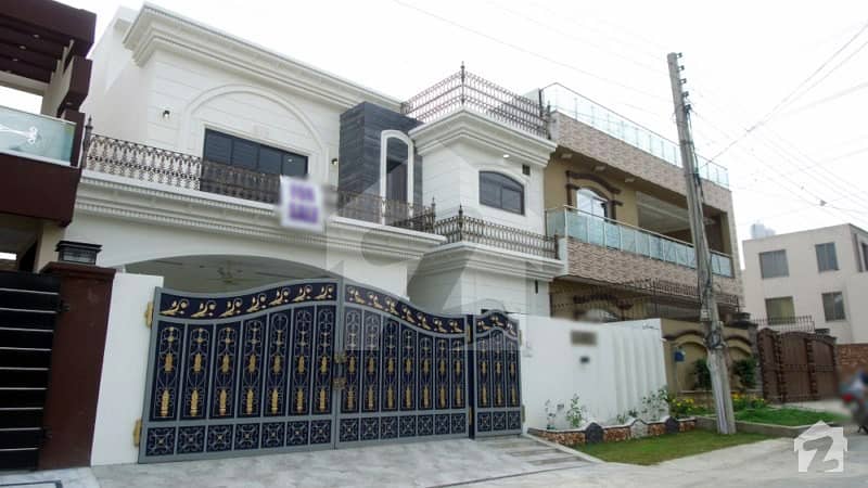 پاک عرب ہاؤسنگ سوسائٹی لاہور میں 6 کمروں کا 10 مرلہ مکان 2.75 کروڑ میں برائے فروخت۔