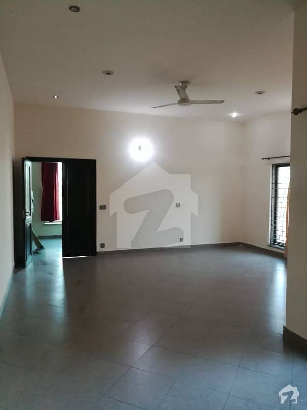 One Kanal Upper Portion Is Available For Rent