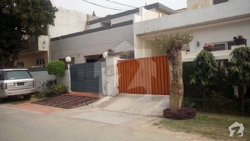 10 Marla House For Sale In DHA Phase 1