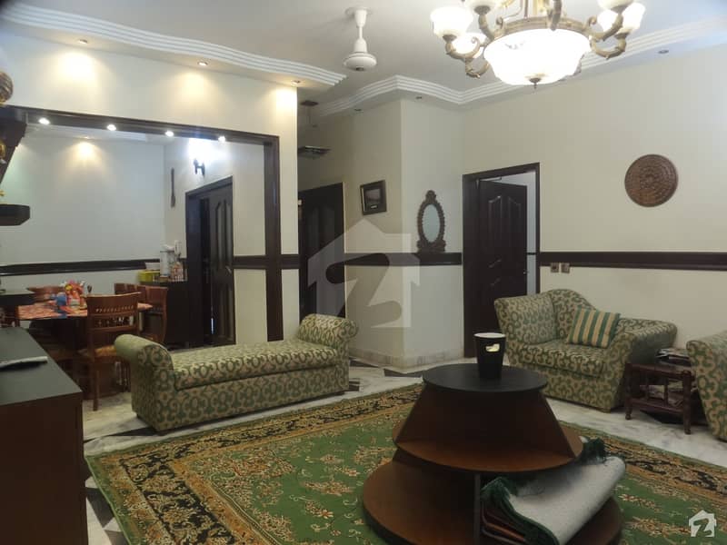 4 Bedrooms Ground Floor Apartment Near Teen Talwar And Bori Jmaat Khana
