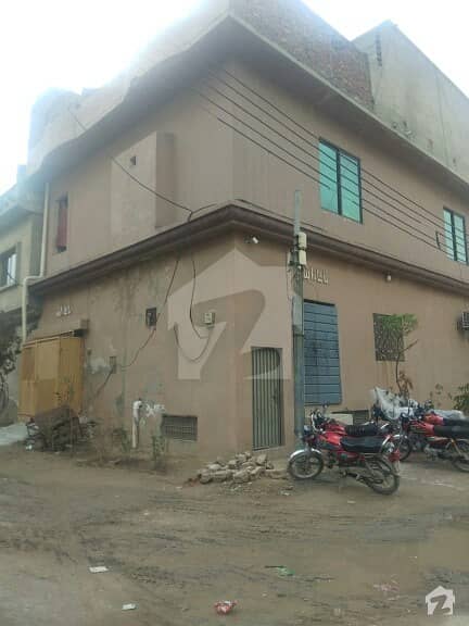 7 Marla Tripple Story Corner House For Sale In Moeez Town Lahore