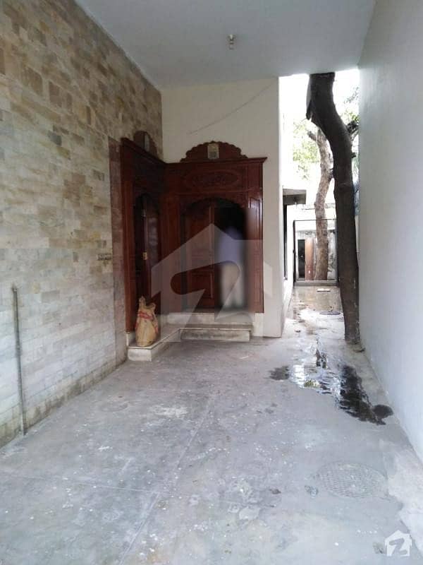 18 Marla Full House Available for Office Rent In Gulberg 2