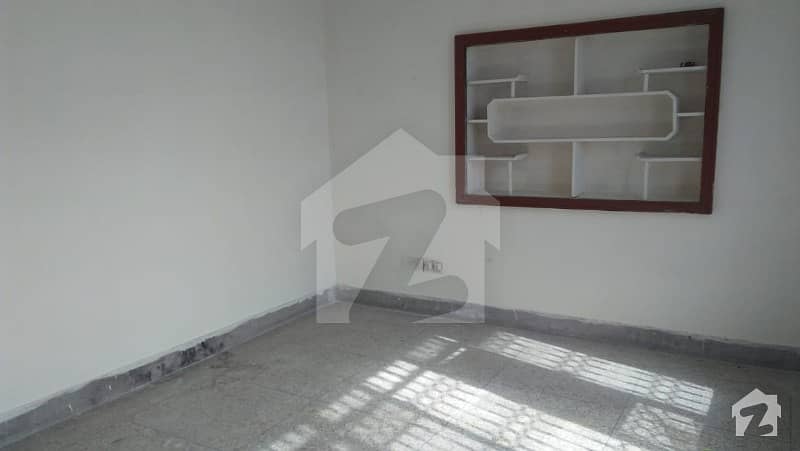 Upper Portion Available For Rent In Gulshan Block