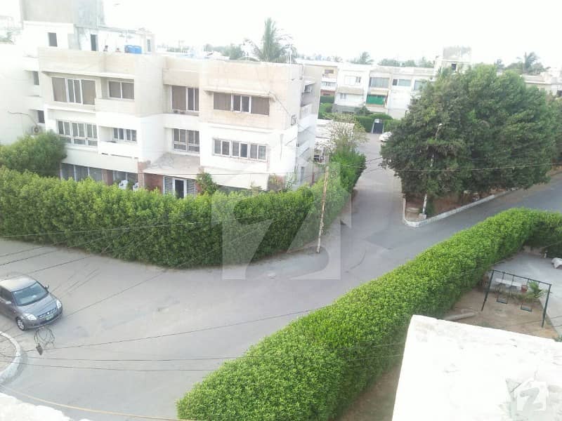 Defence Sea View - 2nd Floor Apartment For Rent